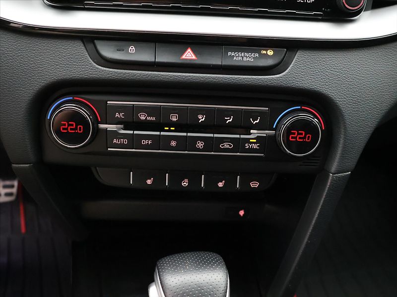Kia ProCeed 1,6 T-GDI 150kW GT DCT DPH - fotka 24 z 34