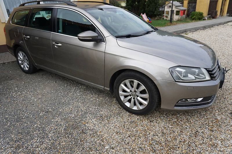 Volkswagen Passat Variant (2012) 2,0   125 kw 2,Majitel  nové v - fotka 20 z 36