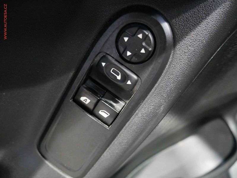Citroën C3 (2015) 1.2 PT, AT - fotka 16 z 16