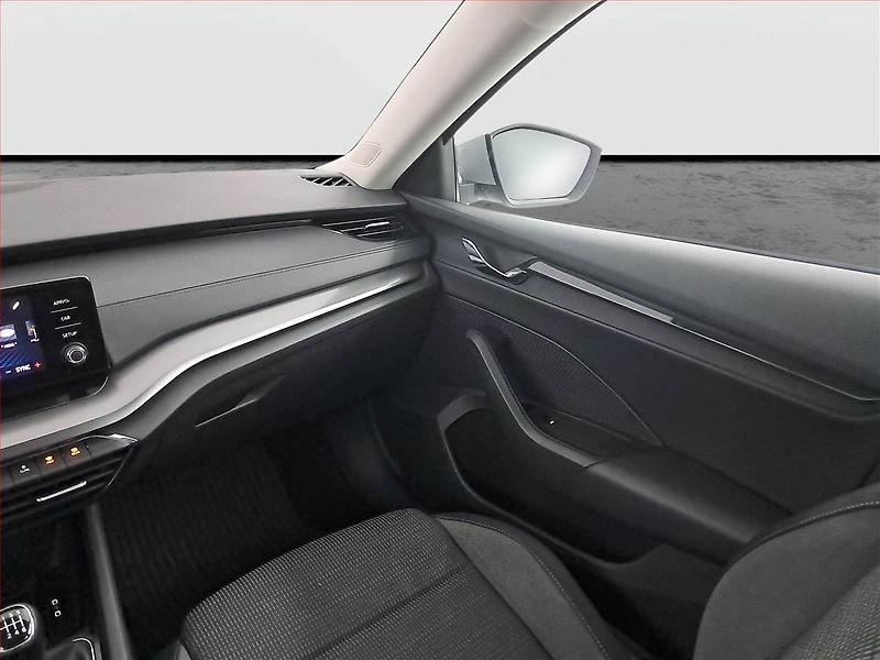 Škoda Octavia (2022) Ambition 2.0 TDI, ČR,1.maj - fotka 8 z 20