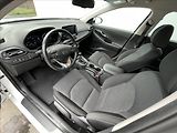 Hyundai i30 1,5 T-GDI AT7 Combi Smart PDC - náhled 4