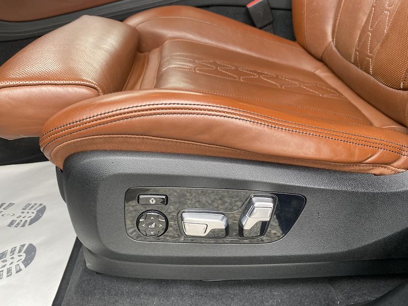 BMW X5 M50XD 4x4 400PS CZ DPH FULL 1A - fotka 152 z 171