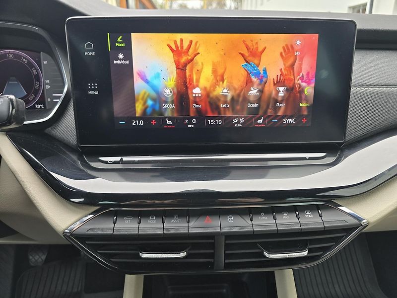 Škoda Octavia 1.5TSi 110kW STYLE 1.Maj. ČR - fotka 17 z 42