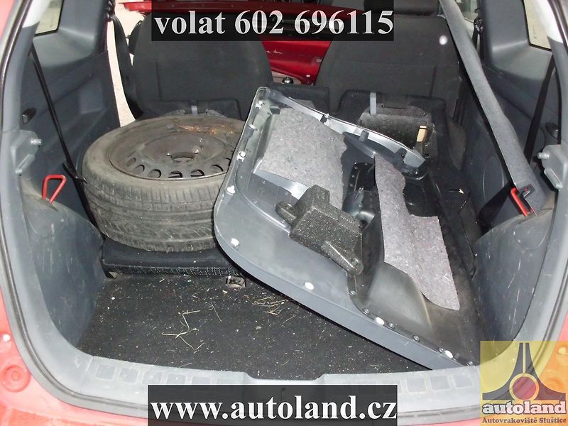 Mitsubishi Colt (2009) VOLAT 602 696115 - fotka 7 z 10
