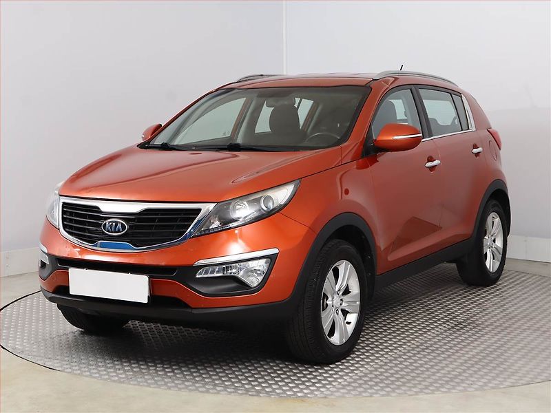 Kia Sportage (2012) 1.6 GDI, Serv.kniha, Tempomat - fotka 2 z 14