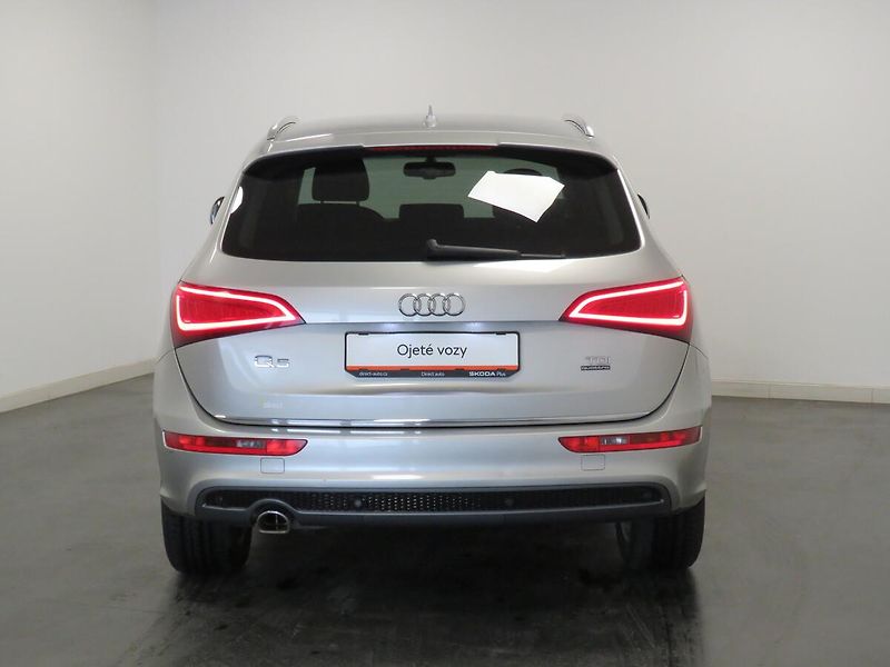 Audi Q5 - fotka 6 z 24