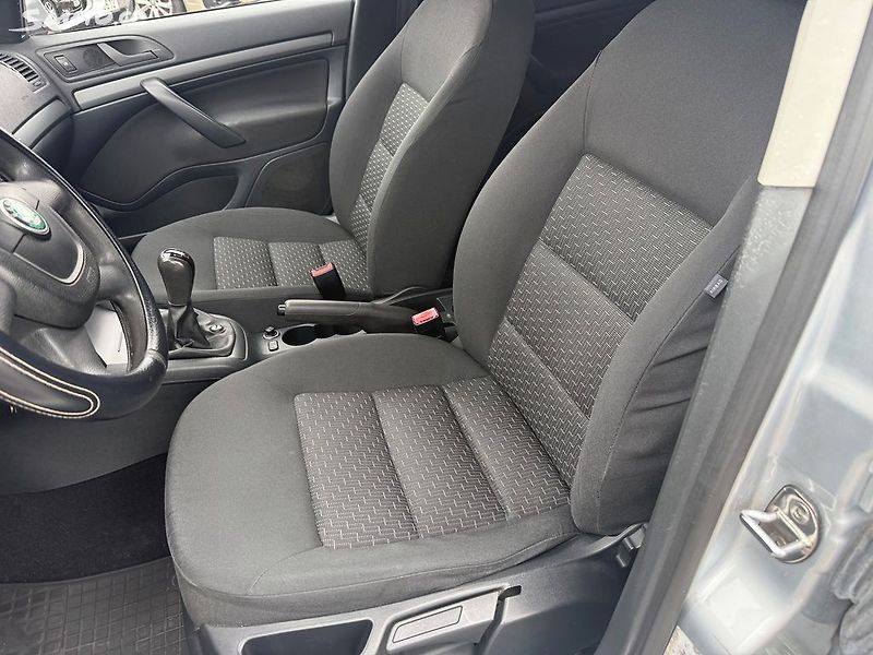 Škoda Octavia 1.6 TDI 77kW - fotka 23 z 28