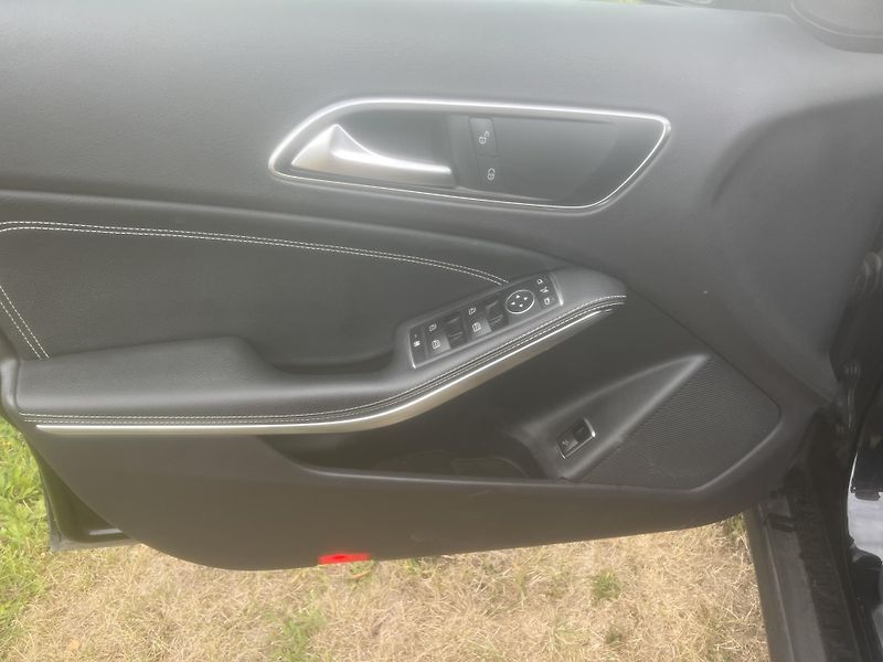 Mercedes-Benz GLA GLA 220 CDI 125 kw 4x4 - fotka 11 z 22