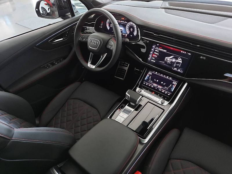 Audi Q7 (2025) 50 TDI quattro (210kW/286k) Ti - fotka 12 z 32