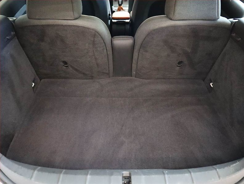 Volvo C30 (2009) 1.6 D, po STK, rezervace - fotka 14 z 17