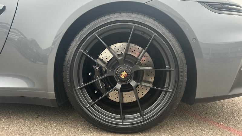 Porsche 911 Targa 4 GTS - fotka 12 z 30