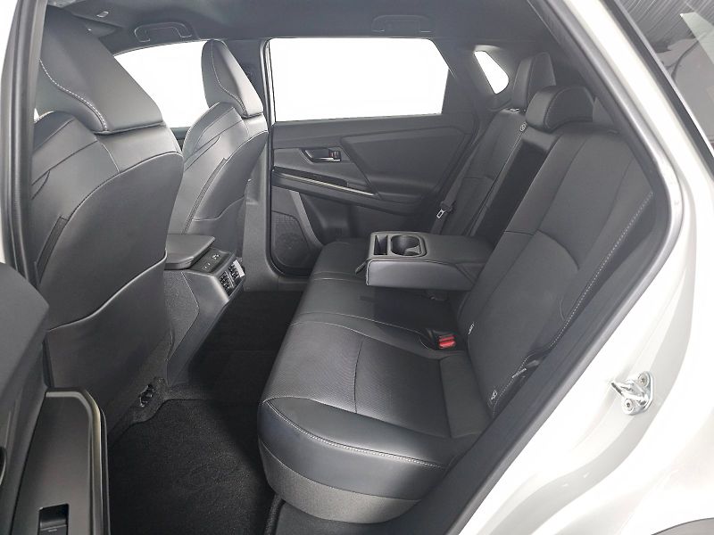 Toyota bZ4X (2026) FACELIFT AWD 343k EXECUTIVE - fotka 7 z 35