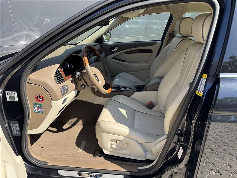 Jaguar S-Type 2,7 D V6 LUXURY ČR - fotka 11 z 26