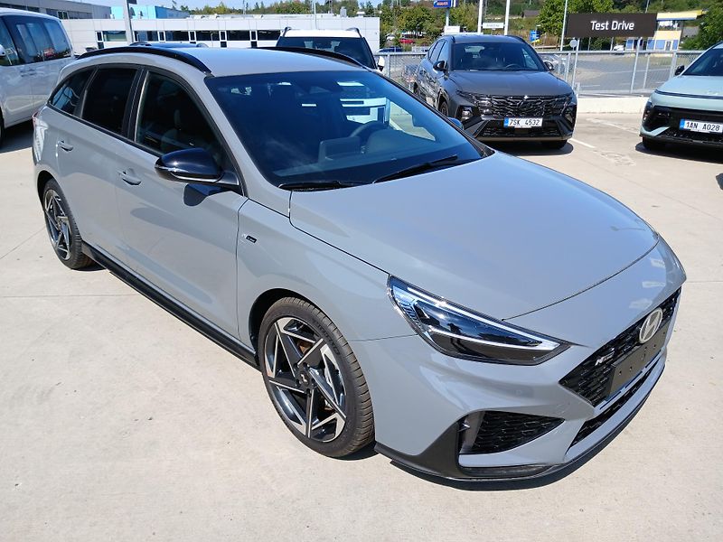 Hyundai i30 - fotka 7 z 13