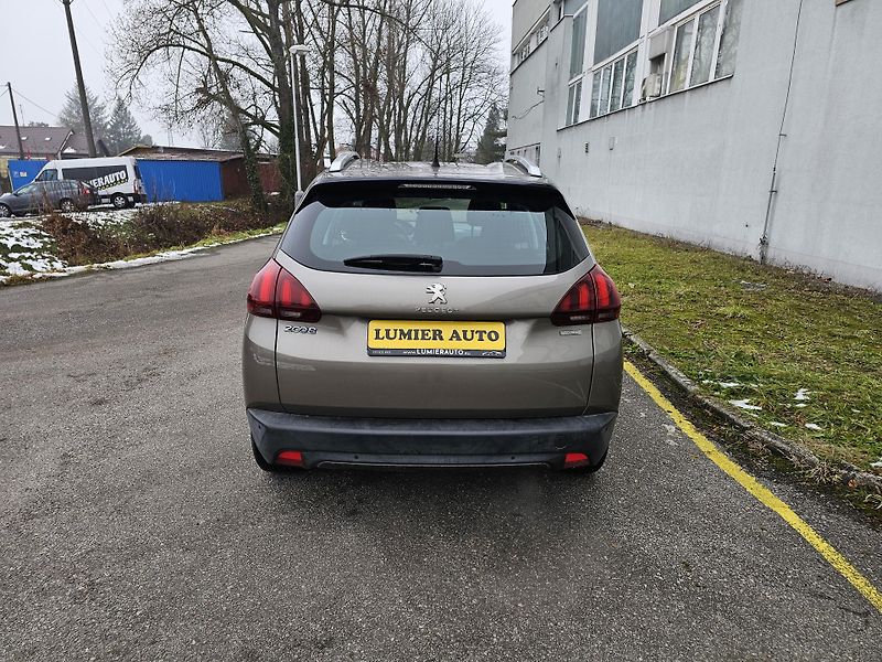 Peugeot 2008 (2017) 1.2 Pure Tech 81KW - fotka 4 z 22