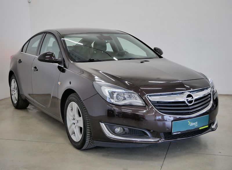 Opel Insignia - fotka 8 z 24