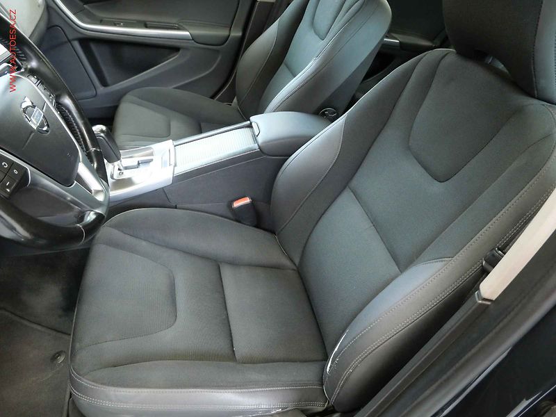 Volvo S60 (2011) 2.0d, servis.kniha, AT - fotka 9 z 21