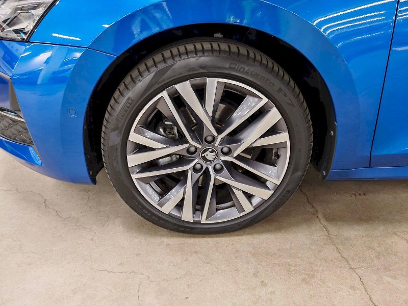 Škoda Octavia (2025) Combi 2.0 TSI 150 kW DSG 4x4 E - fotka 34 z 34