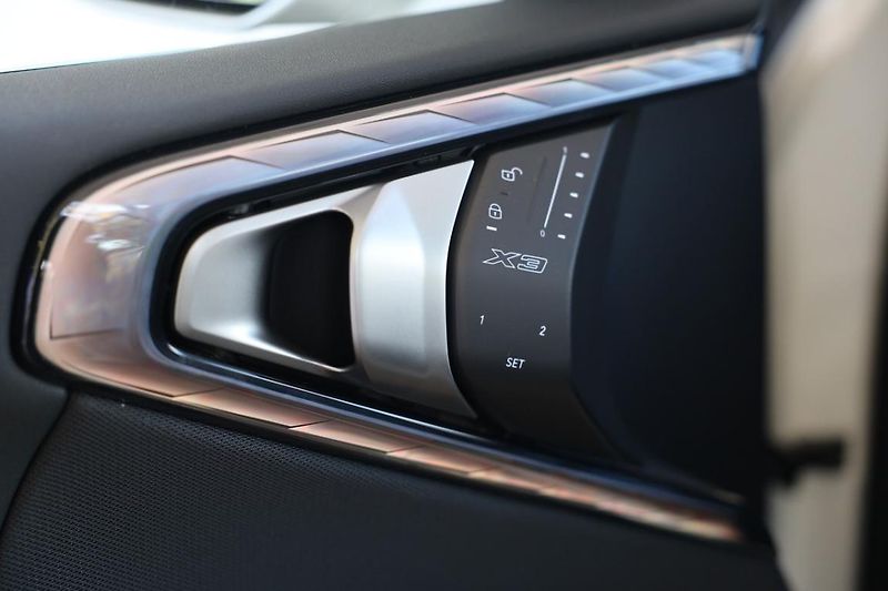BMW X3 20 xDrive - fotka 15 z 18