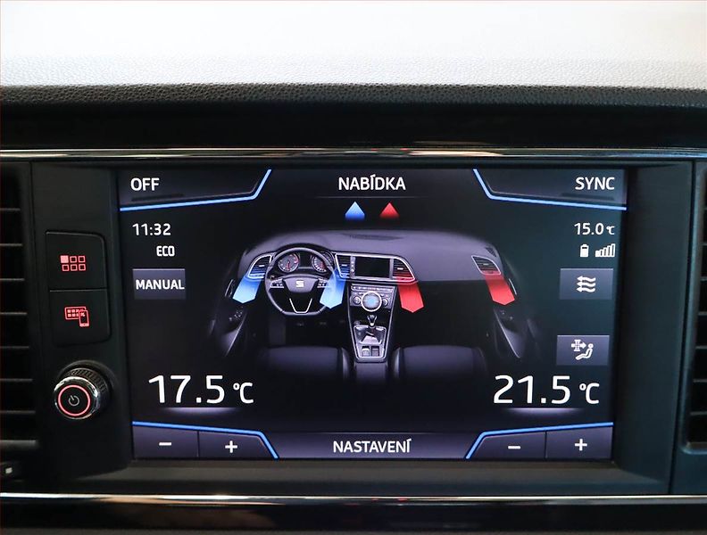 Seat Leon (2019) 1.5 TSI, Kůže, Tempomat - fotka 16 z 22