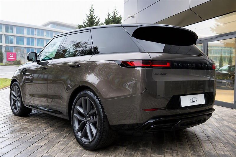 Land Rover Range Rover Sport (2026) 3,0 P460e DYNAMIC SE PHEV - fotka 3 z 39