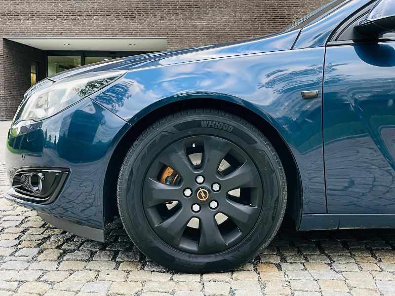 Opel Insignia 2.0CDTi 4x4 AUTOMAT SERVISKA - fotka 52 z 53