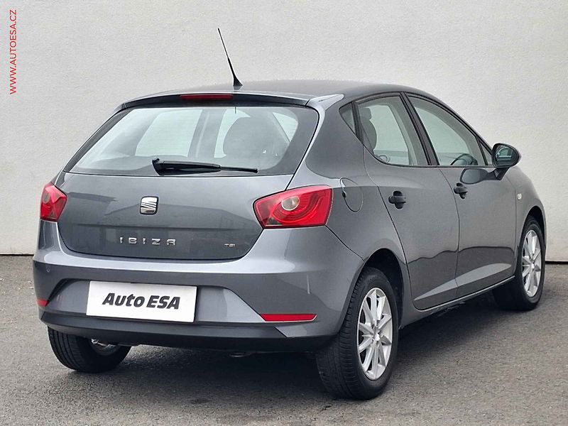 Seat Ibiza (2014) 1.2 TSi, Reference - fotka 4 z 17