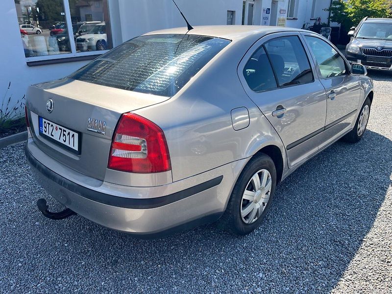 Škoda Octavia (2008) 1.6 MPi Nová STK - fotka 2 z 14