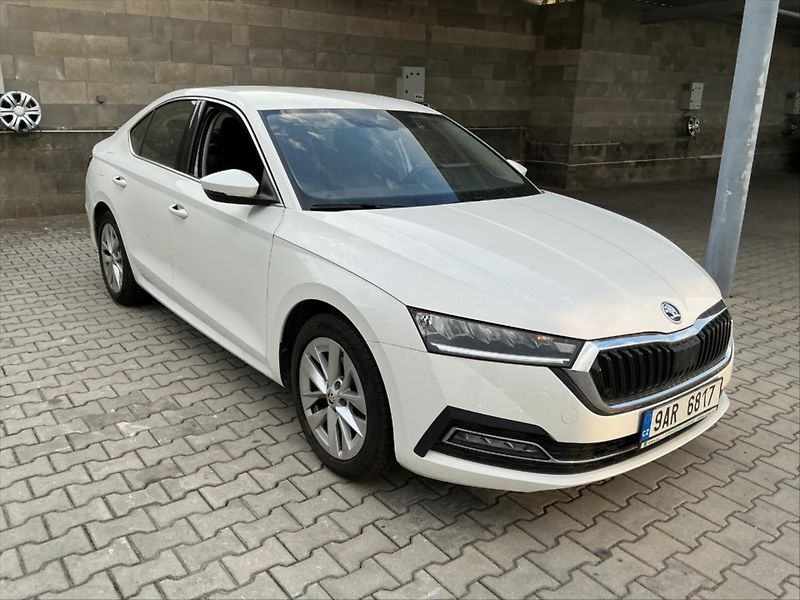 Škoda Octavia 1,5 TSI 110kW Style Aut.klima - fotka 4 z 31