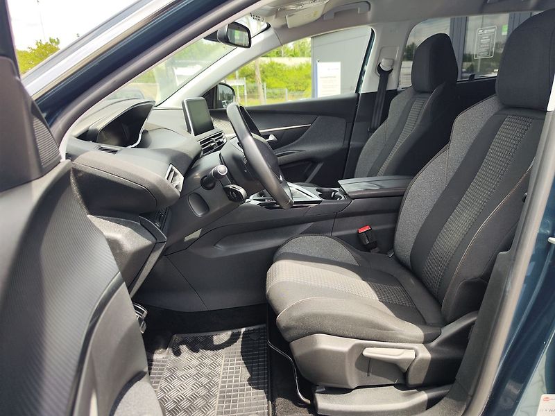 Peugeot 5008 1.6 BlueHDi/88kW Allure S&S - fotka 15 z 34