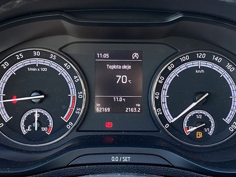 Škoda Karoq 2.0TDi, ČR, 4x4, manual - fotka 10 z 17