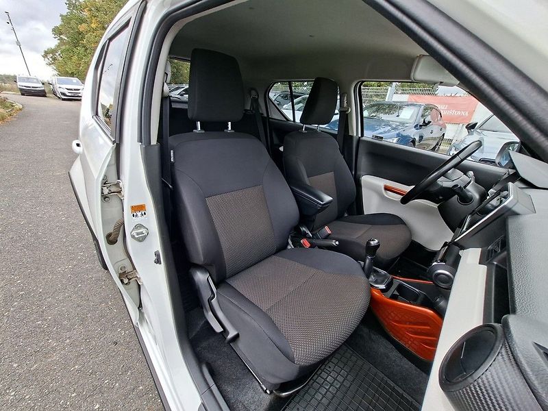 Suzuki Ignis ELEGANCE 1,2i 90k M5 - fotka 16 z 24