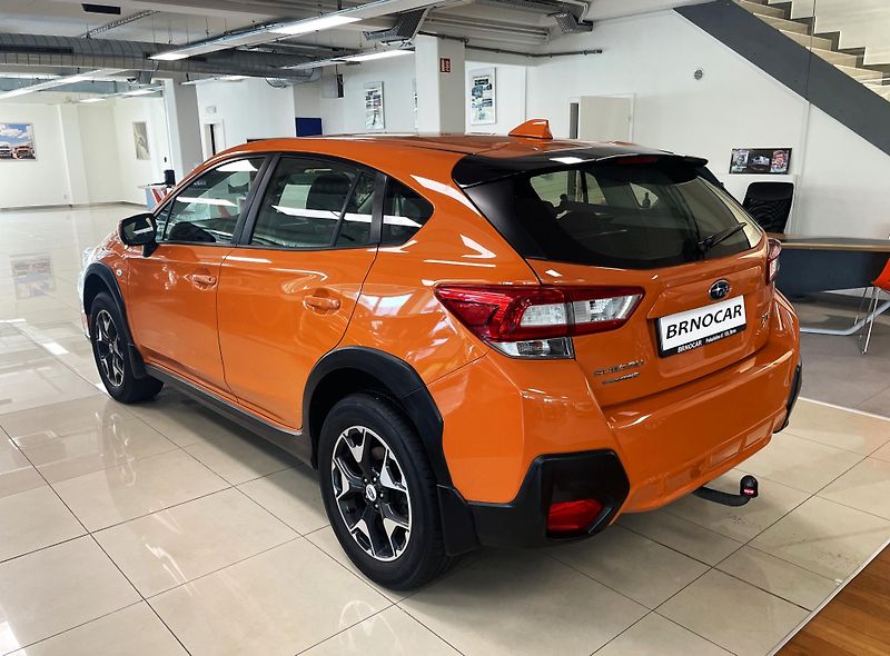 Subaru XV 1.6i ACTIVE CVT, ČR, 1.MAJ - fotka 4 z 24