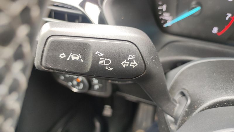 Ford Fiesta (2017) 1,0 EB 74kW Titanium - fotka 23 z 31