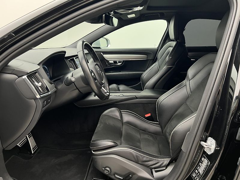 Volvo S90 D5 AWD R-DESIGN AUT - fotka 2 z 41