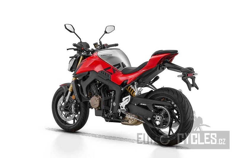 QJ Motor (2026) SRK 800 - fotka 20 z 20