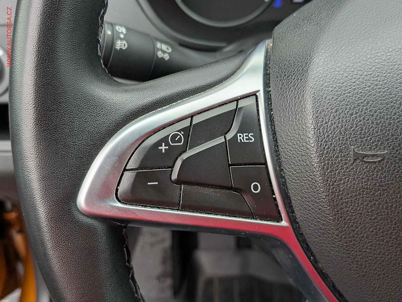 Dacia Duster (2019) 1.6i, 2.maj,ČR, AC, výhřev - fotka 13 z 16