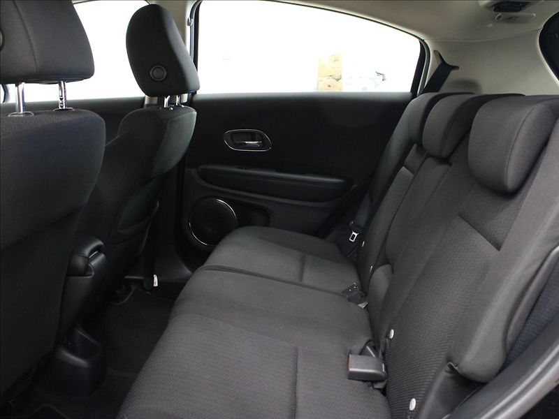 Honda HR-V 1,5 i-VTEC Elegance - fotka 14 z 32