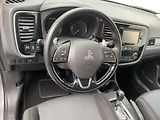 Mitsubishi Outlander (2016) 2.0 MiVEC 4WD, Invite, AT - náhled 12