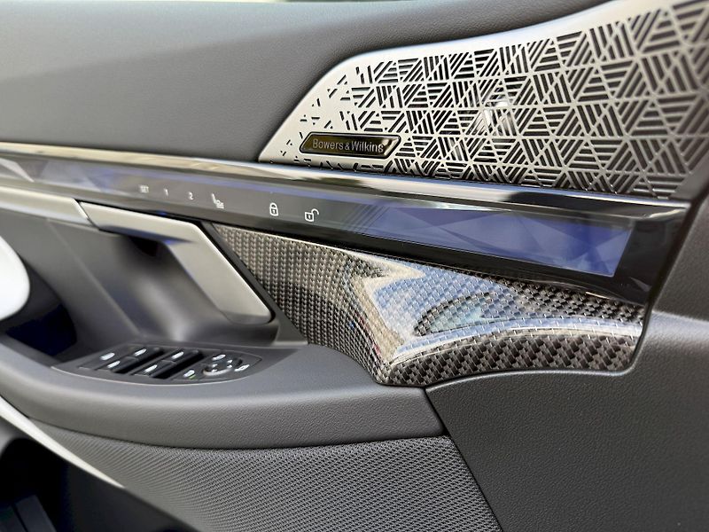 BMW M5 Touring Individual NEW Garance - fotka 25 z 55