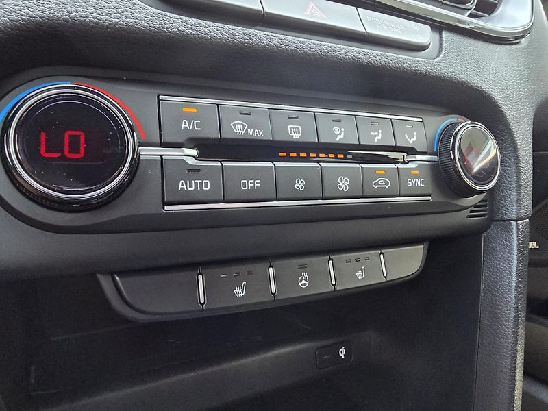 Kia XCeed 1.5-NAVI-KAMERA-V ZÁRUCE - fotka 18 z 24