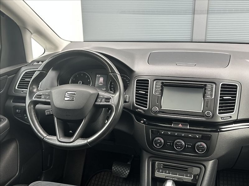 Seat Alhambra 2,0 TSI 220PS  Style-7 DSG - fotka 25 z 54