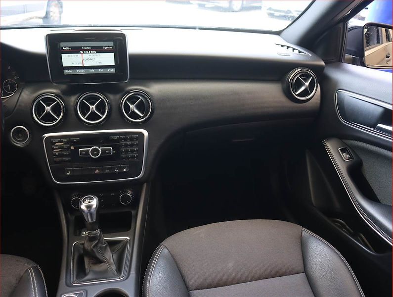 Mercedes-Benz Třídy A (2014) A 180 d, Xenony, Park. senzory - fotka 8 z 17