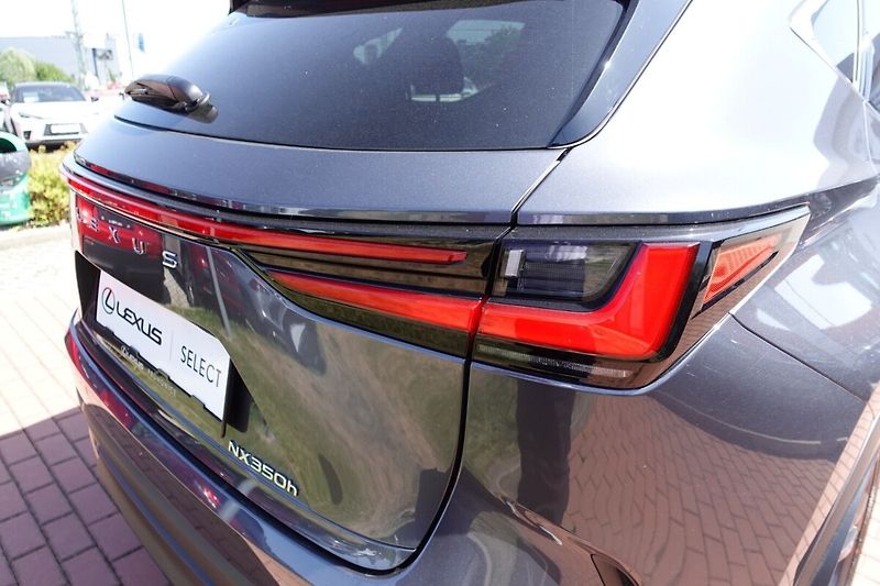 Lexus NX 350h NX350h Prestige 4x4 - fotka 36 z 37