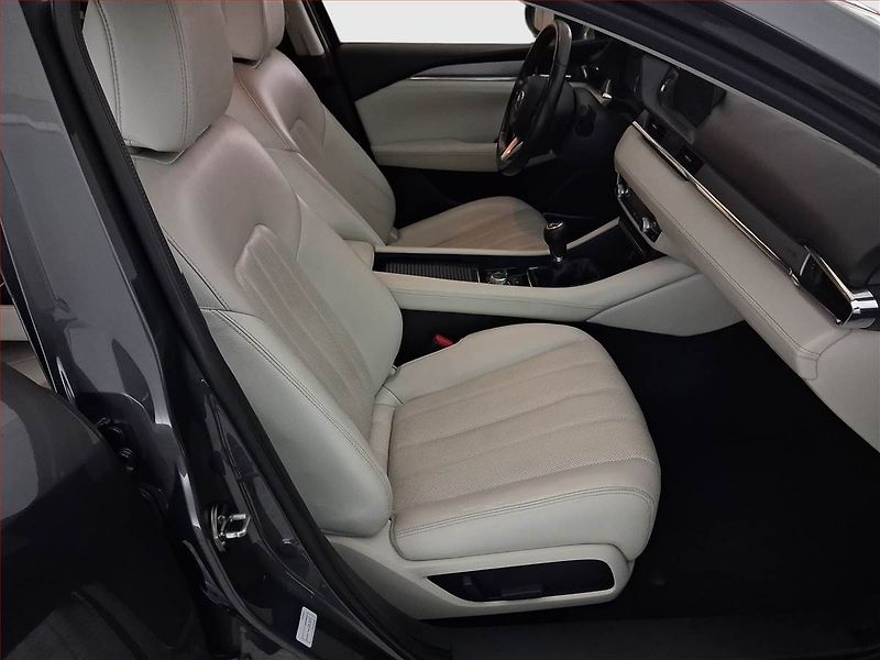 Mazda 6 (2018) 2.2 Skyactiv-D, Serv.kniha - fotka 9 z 18