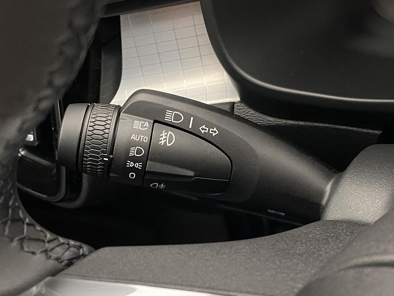 Volvo XC40 (2026) B3 AUT DARK ULTRA  - fotka 29 z 61