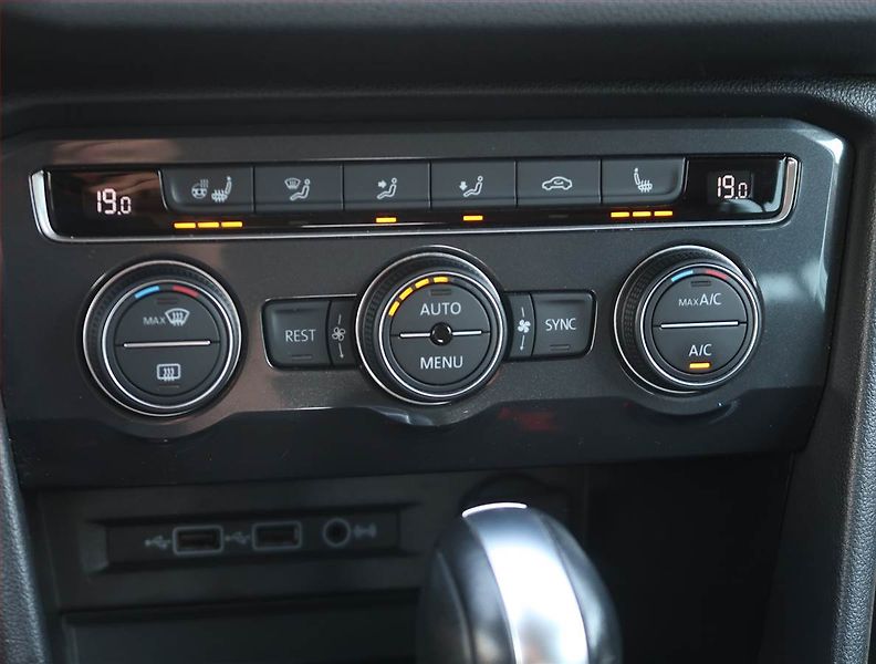 Volkswagen Tiguan Allspace (2020) R-Line 2.0 TDI - fotka 21 z 26