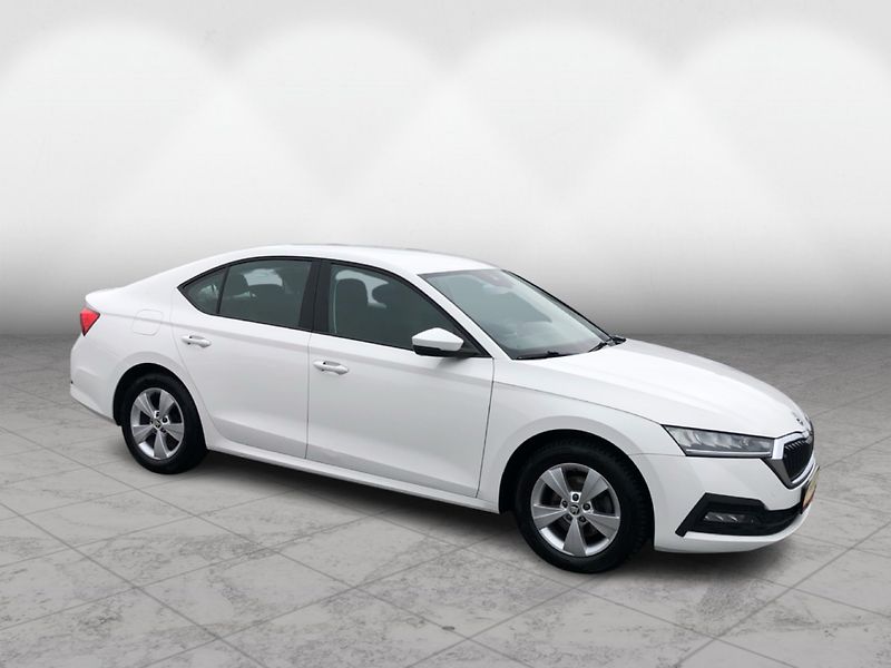 Škoda Octavia 2,0TDi 85kW AMBITION PLUS - fotka 6 z 28