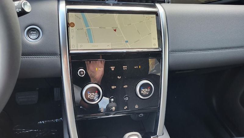Land Rover Discovery Sport (2022) 2,0 SE D165 AWD Aut. - fotka 13 z 25