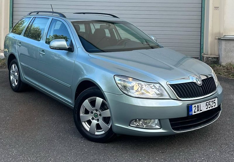 Škoda Octavia (2011) 1.6 TDI 2011 77KW AMBITION CZ - fotka 1 z 19